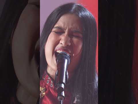 Nene Royal Performs “Seven Nation Army” By The White Stripes
